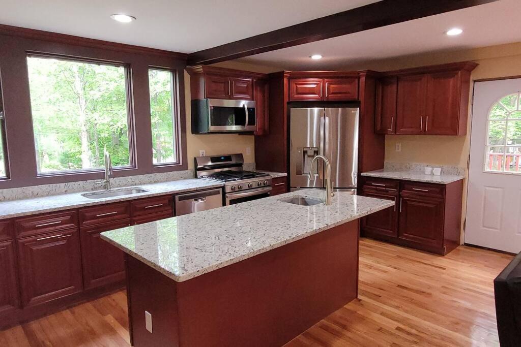 Sunset Estate In The Catskills Monticello Exterior photo