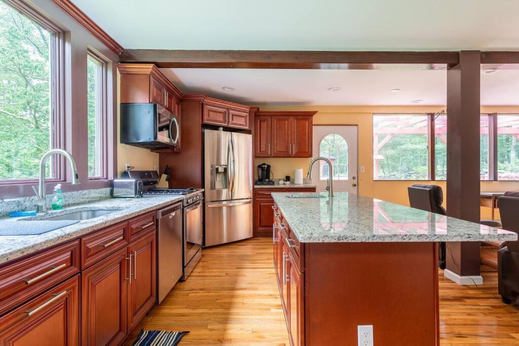 Sunset Estate In The Catskills Monticello Exterior photo